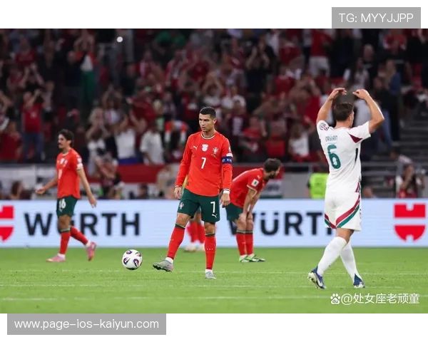 C罗在青训课堂上亲授摆脱防守技巧，孩子们激动